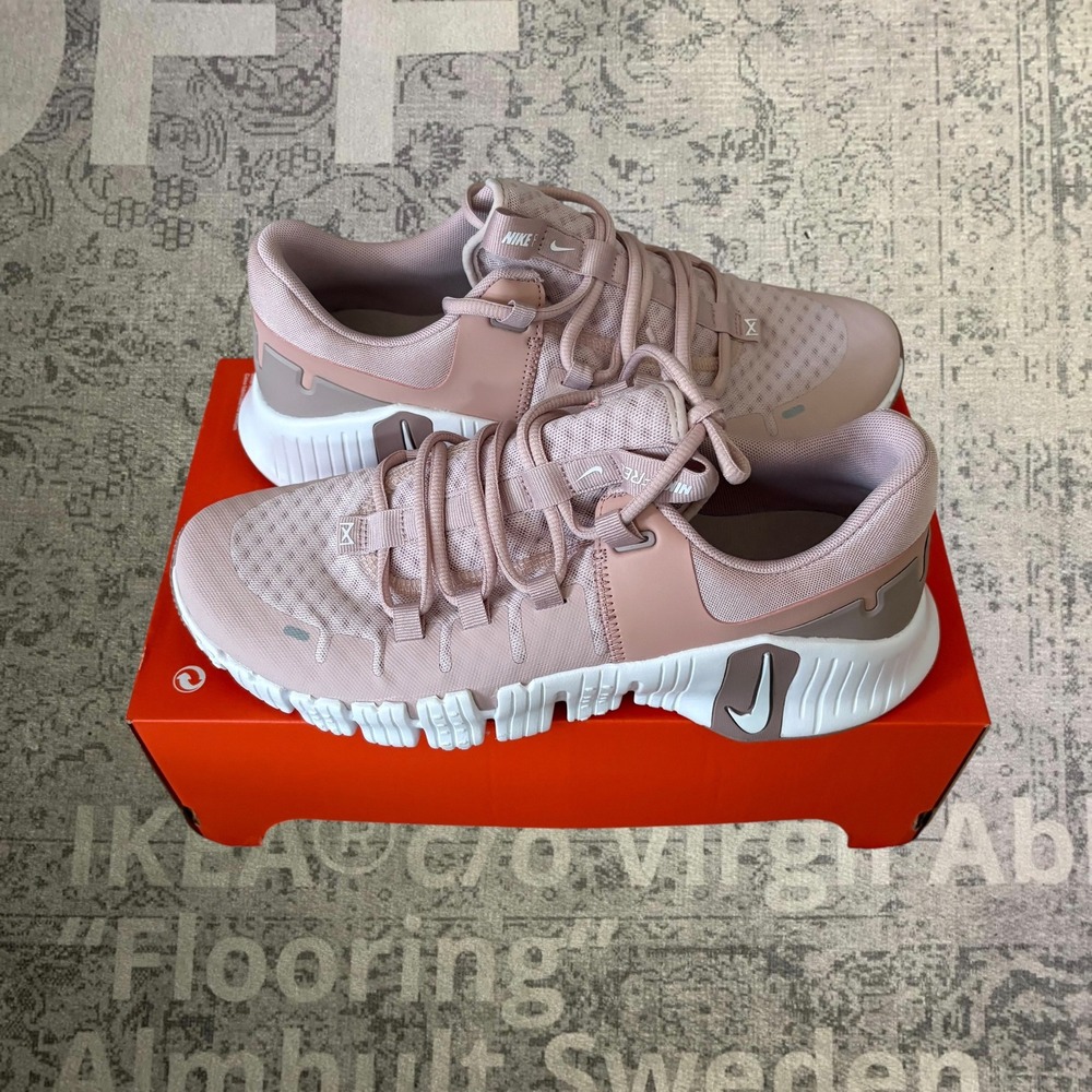 Nike Free Metcon 5 Womens Training Shoes Pink Oxford DV3950-600 Size 10.5 Exc